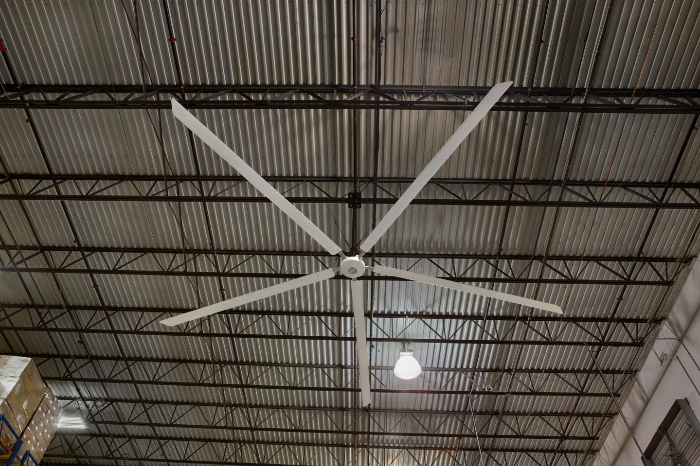 choosing the best industrial ceiling fan